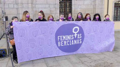 trans en ponferrada|Concentración feminista contra las leyes trans en Ponferrada